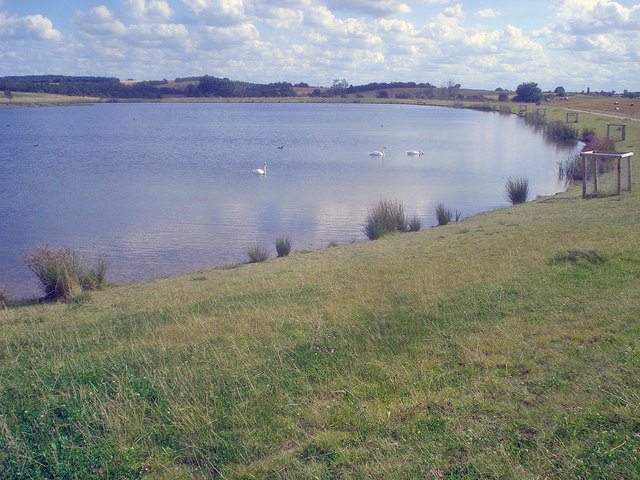 Large Pond At Hicks Lodge 1 Geographorguk 1503294