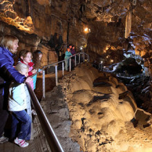 Poole's Cavern & Country Park