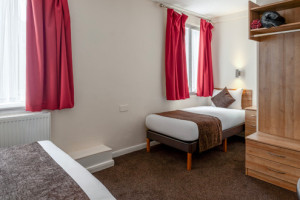 Standard 3 Person Family Room