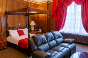 Four Poster Suite