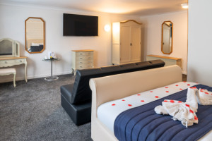Double Suite