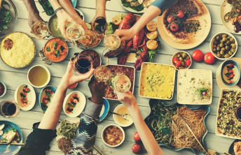 5 Unusual Places to Eat