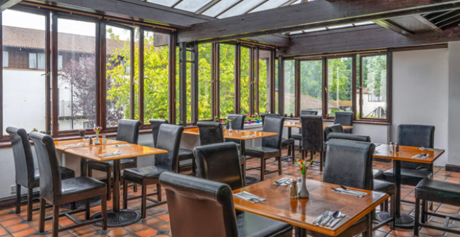 Europa Gatwick Hotel