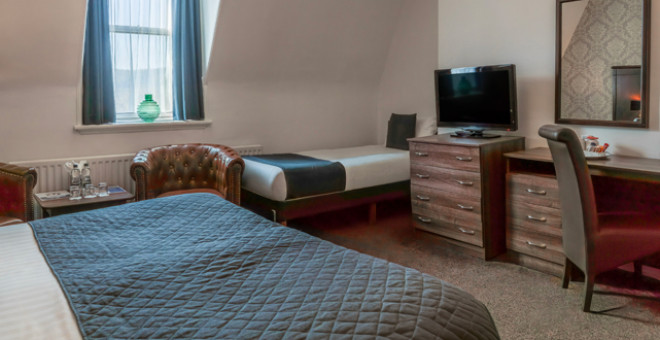 Standard Triple Room 