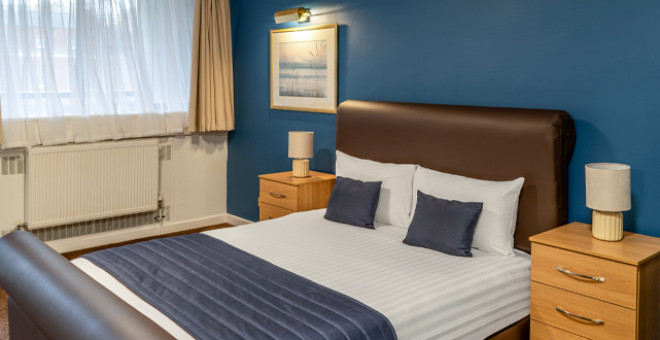 Standard Double Bed 