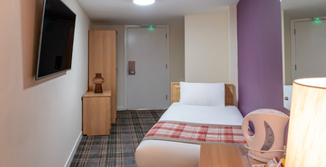 Standard Twin Room 