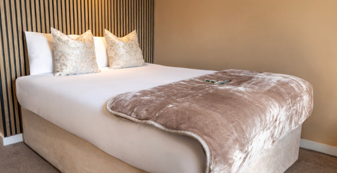 Airport Inn Manchester Hotel & Spa