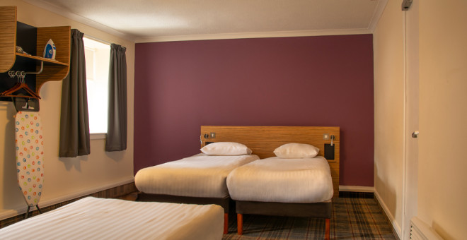 Standard Triple Room 